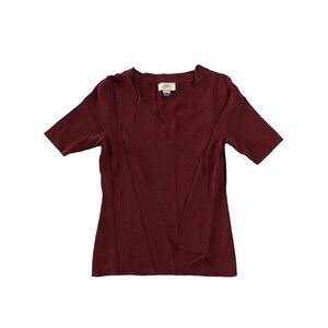 Ann Taylor Top  Womens Size XS Burgundy Knit V-Neck Short Sleeve Blouse